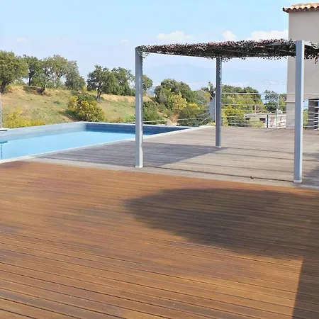 Maurin 3405 Villa *